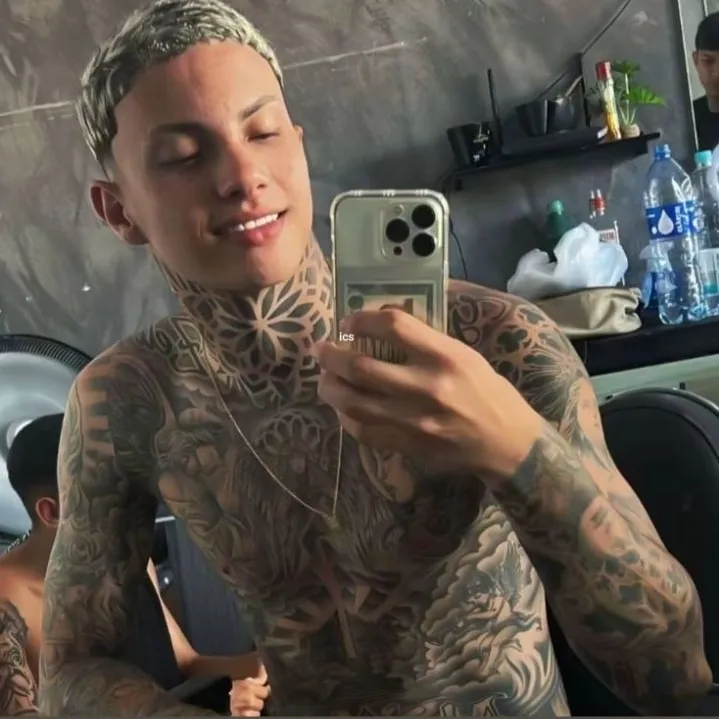 the avatar of João Vitor who supports unlimited chat online services