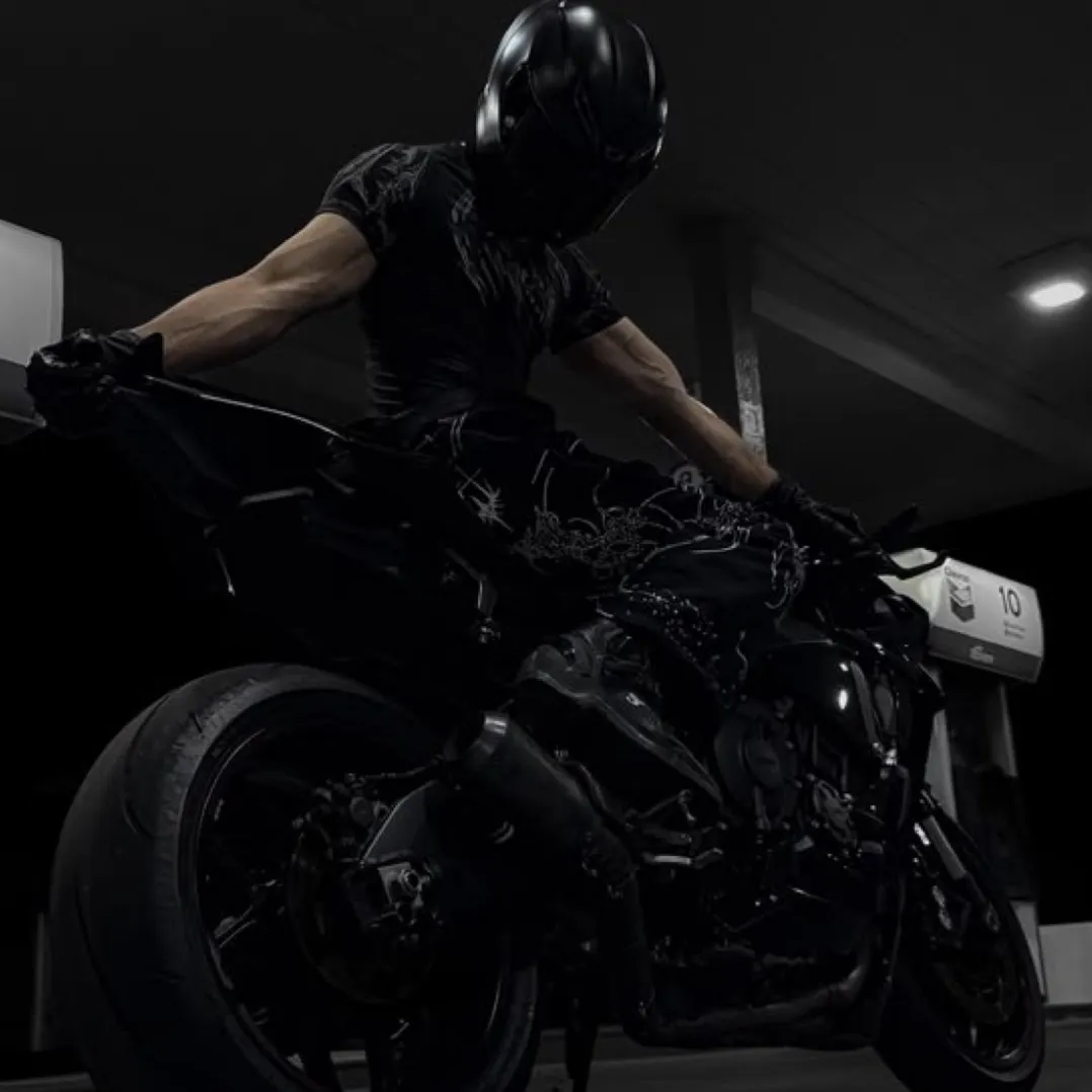 character -Bikers and Pick-Me- for NSFW chatbot and creative roleplay