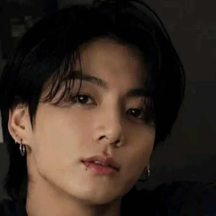 AI character Husband Jeon's avatar for roleplay and 1v1 chat services
