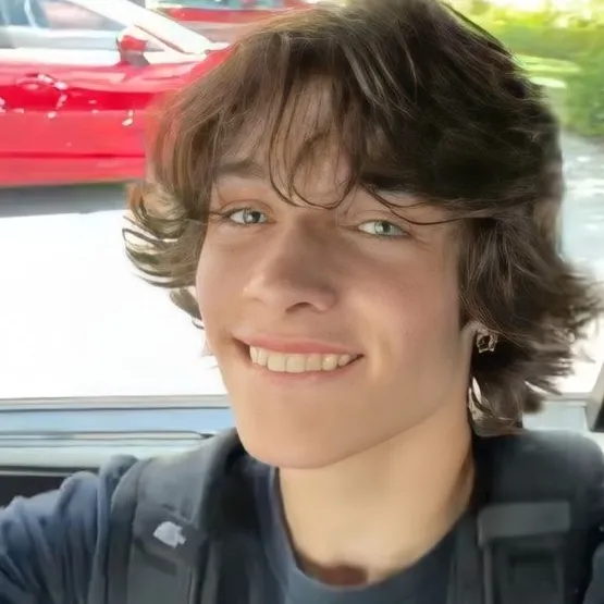 Chris Sturniolo: Customizable AI girlfriend/boyfriend avatar with lifelike personality traits
