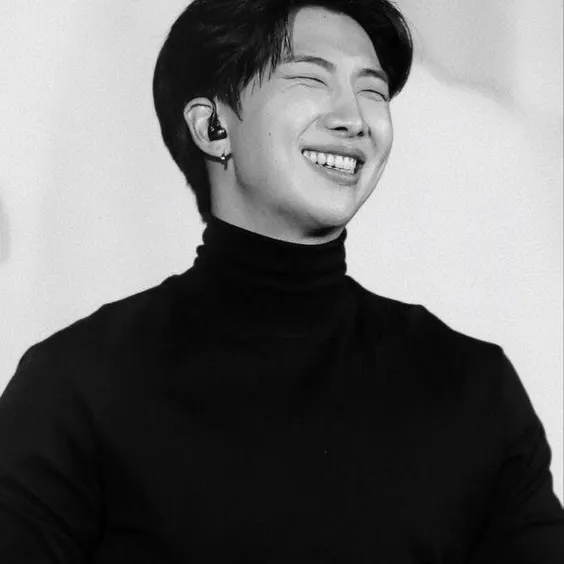 Enjoy a seamless experience as you chat with character ai like Kim Namjoon.