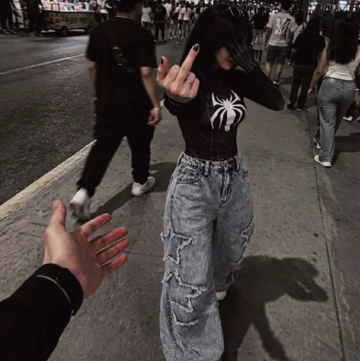 妮卡:在我們的ChatboxAI中結識您的新線上朋友,這是具有深度AI聊天功能的最佳免費AI聊天機器人。