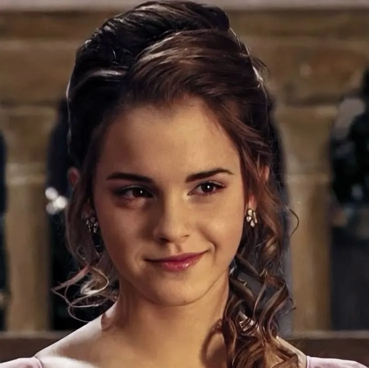 Hermione Granger: Engage in ai conversation with this charming AI character, featuring soulgen and ifreechat capabilities for free chat now.