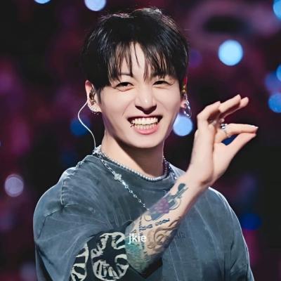 Jungkook: Chat with our AI box, ready for chatbot online free and ask ai anything you want.