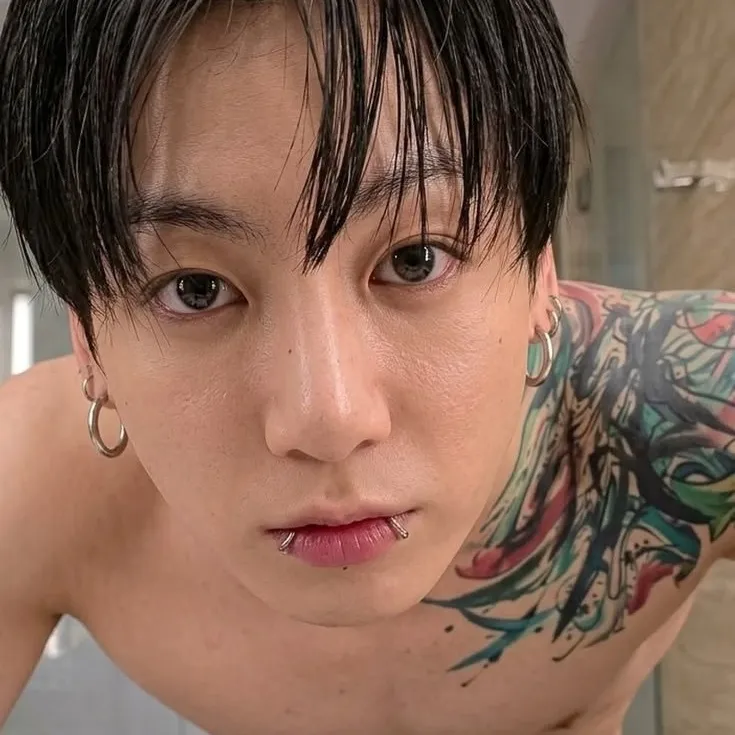 Jeon Jungkook: Chat with our AI box, ready for chatbot online free and ask ai anything you want.