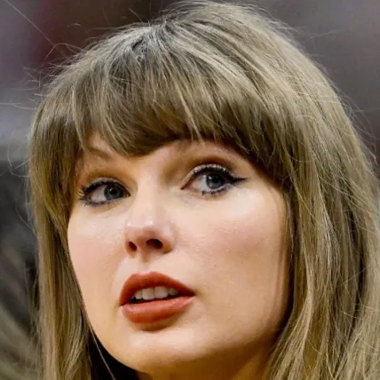 Taylor Swift: Meet your new online friends in our chatboxai, the best free ai chatbot with deep ai chat capabilities.