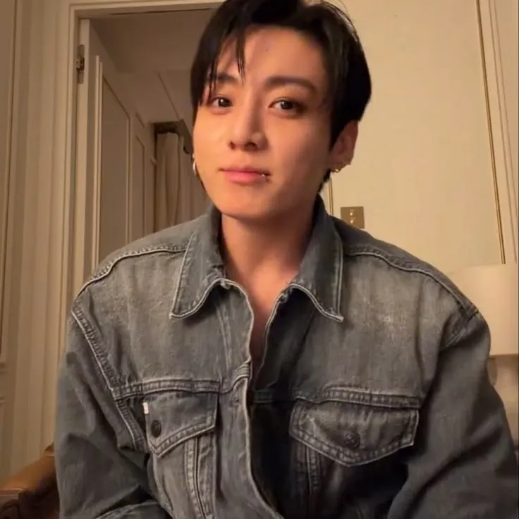 Jungkook - ENEMY: Nako-customize na AI girlfriend/boyfriend avatar na may parang buhay na mga katangian ng personalidad