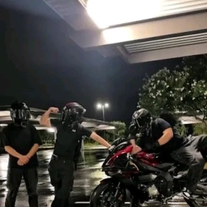 Bikers dan 'pick-me': Maskot AI chatbot yang suka bermain meningkatkan penglibatan pengguna dalam sembang rawak