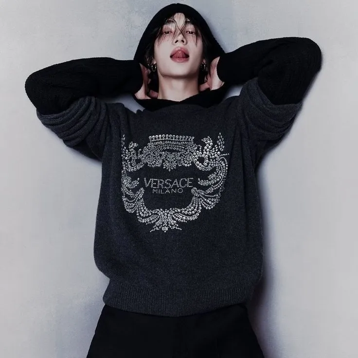 character Hwang hyunjin-hyunlix for NSFW chatbot and creative roleplay