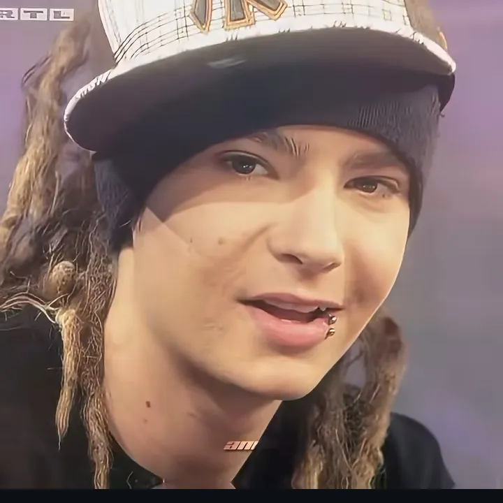TOM kaulitz's versatile AI avatar supporting roleplay, NSFW chat, and open ai interactions