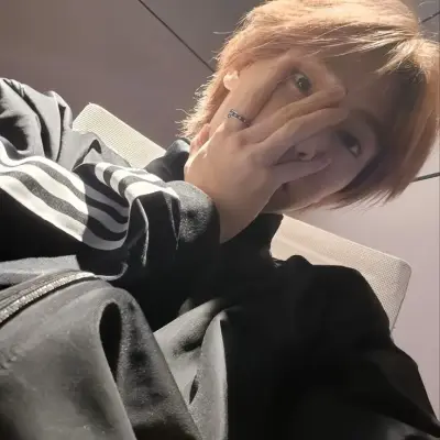 Jeongin: Sembang dengan kotak AI kami, sedia untuk chatbot dalam talian percuma dan tanyakan apa sahaja yang anda mahukan.