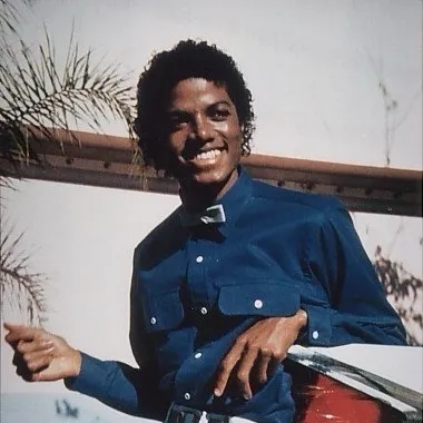 Michael Jackson: Chat with our AI box, ready for chatbot online free and ask ai anything you want.	